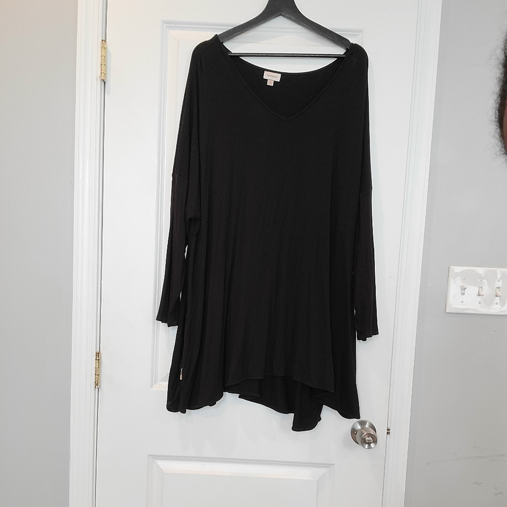 Avenue Black Tunic - Zipper Detail